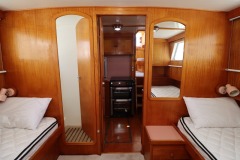 Aft-Cabin-1